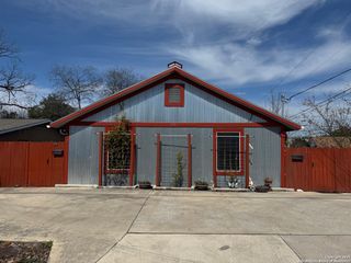 401 Dora, San Antonio, TX 78212