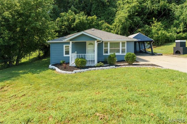 1010 Lebanon Road, Collinsville, IL 62234