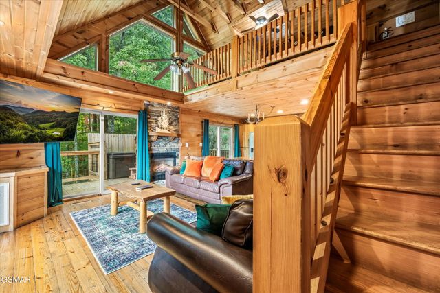 4160 Chamberlain Lane, Sevierville, TN 37862