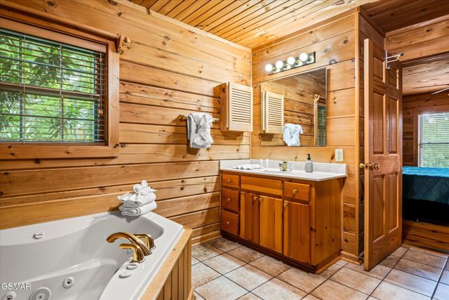 4160 Chamberlain Lane, Sevierville, TN 37862