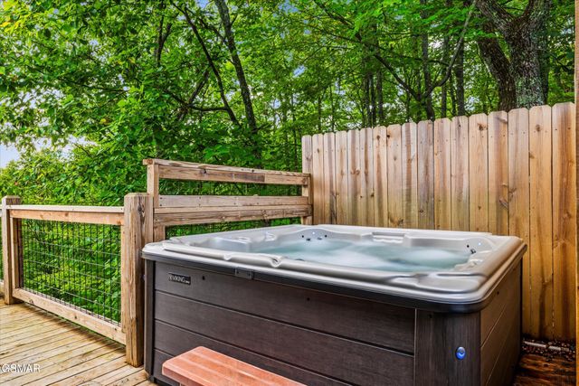 4160 Chamberlain Lane, Sevierville, TN 37862