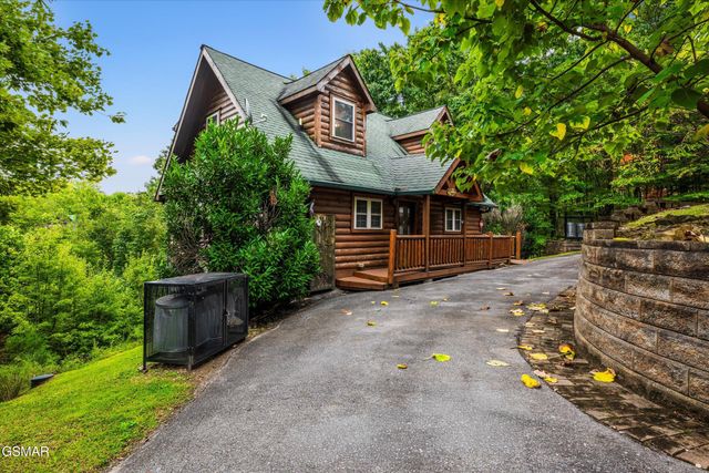 4160 Chamberlain Lane, Sevierville, TN 37862