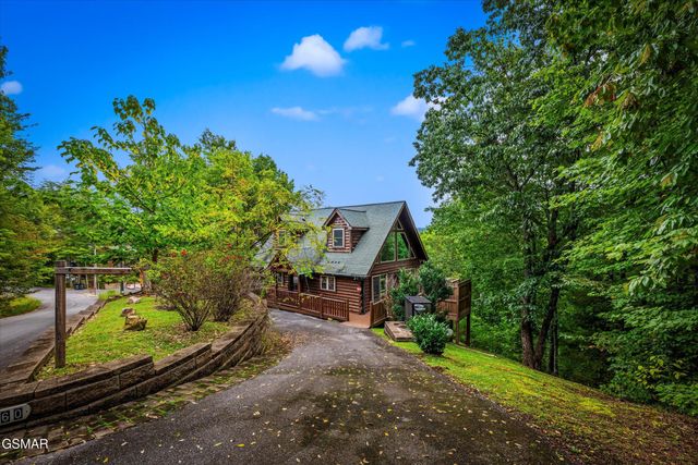 4160 Chamberlain Lane, Sevierville, TN 37862