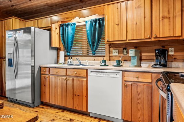 4160 Chamberlain Lane, Sevierville, TN 37862