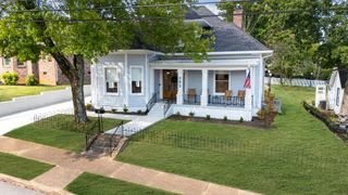 303 West College Street, Dickson, TN 37055