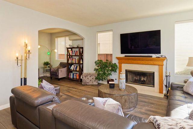 15109 15109 Shining Star Ln, San Leandro, CA 94579