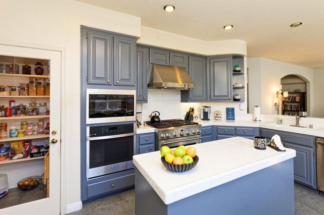 15109 15109 Shining Star Ln, San Leandro, CA 94579