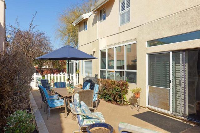 15109 15109 Shining Star Ln, San Leandro, CA 94579