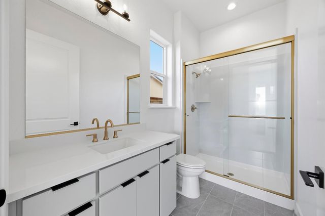 4530 Dewey Oak Dr, Folsom, CA 95630