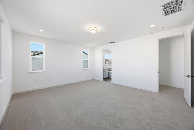 4530 Dewey Oak Dr, Folsom, CA 95630