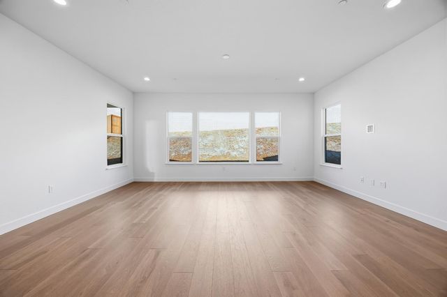 4530 Dewey Oak Dr, Folsom, CA 95630