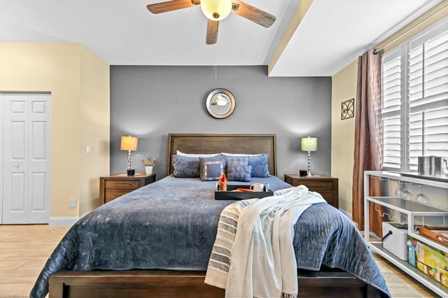 3043 Grandiflora Drive, Greenacres, FL 33467