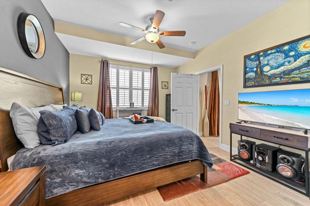 3043 Grandiflora Drive, Greenacres, FL 33467