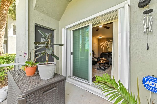 3043 Grandiflora Drive, Greenacres, FL 33467