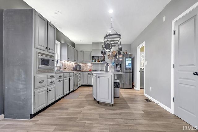 1004 W Burma Road, Bloomington, IN 47404