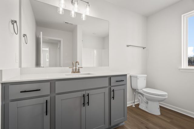 2128 Cheltenham Place, Columbia, TN 38401