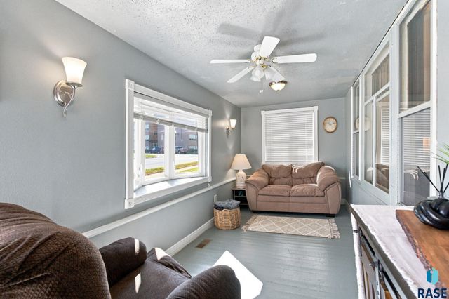 607 N Summit Ave Avenue, Sioux Falls, SD 57104