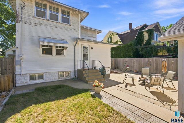 607 N Summit Ave Avenue, Sioux Falls, SD 57104