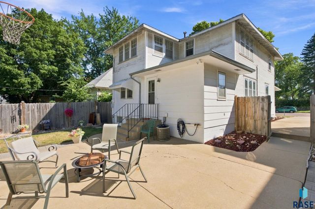 607 N Summit Ave Avenue, Sioux Falls, SD 57104