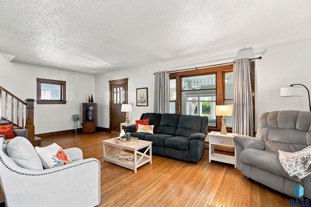 607 N Summit Ave Avenue, Sioux Falls, SD 57104