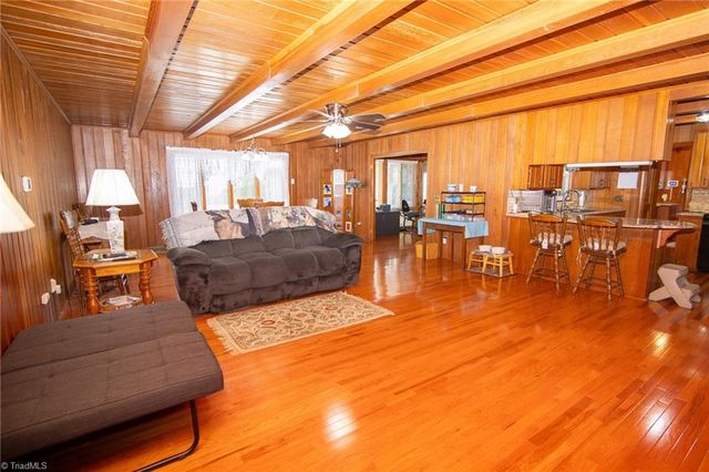 1110 Coon Road, Pinnacle, NC 27043