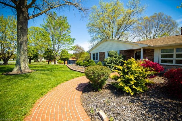 1110 Coon Road, Pinnacle, NC 27043