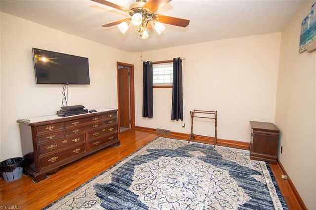 1110 Coon Road, Pinnacle, NC 27043
