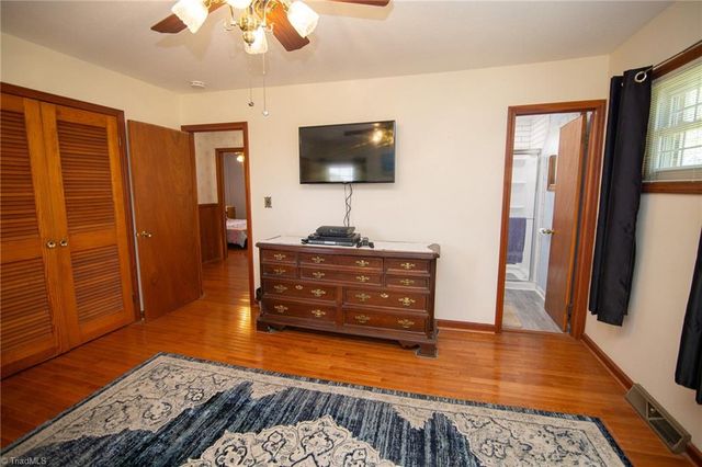 1110 Coon Road, Pinnacle, NC 27043