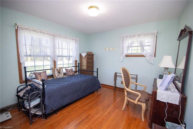 1110 Coon Road, Pinnacle, NC 27043