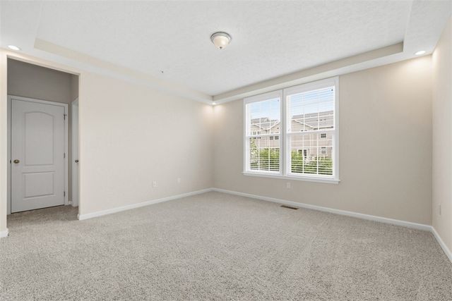 306 Trafalgar Sq, Cranberry Twp, PA 16066