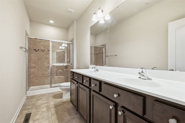 306 Trafalgar Sq, Cranberry Twp, PA 16066
