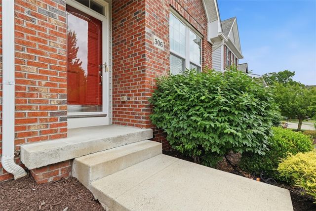 306 Trafalgar Sq, Cranberry Twp, PA 16066