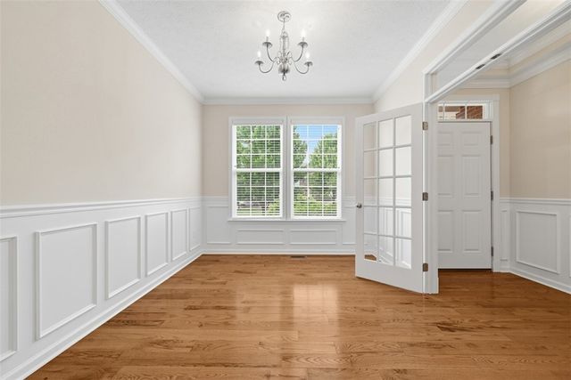 306 Trafalgar Sq, Cranberry Twp, PA 16066
