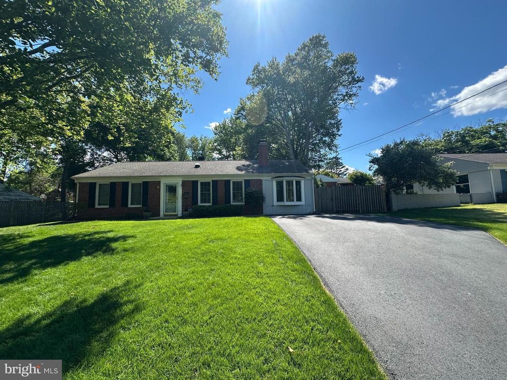 3609 EMBASSY LN, Fairfax, VA 22030