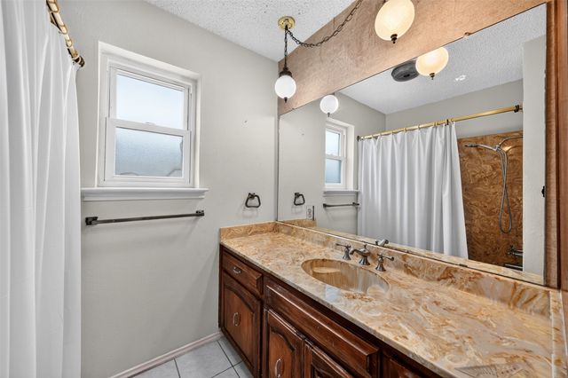 3905 Palomino Drive, Benbrook, TX 76116
