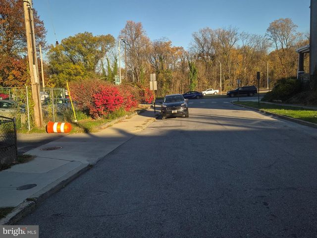 3302 W FRANKLIN ST, Baltimore, MD 21229