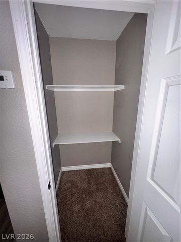 4450 Sandy River Drive 90, Las Vegas, NV 89103