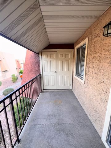 4450 Sandy River Drive 90, Las Vegas, NV 89103