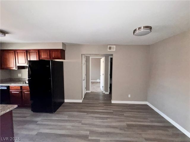 4450 Sandy River Drive 90, Las Vegas, NV 89103