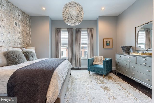 805 N LECOUNT ST, Philadelphia, PA 19130