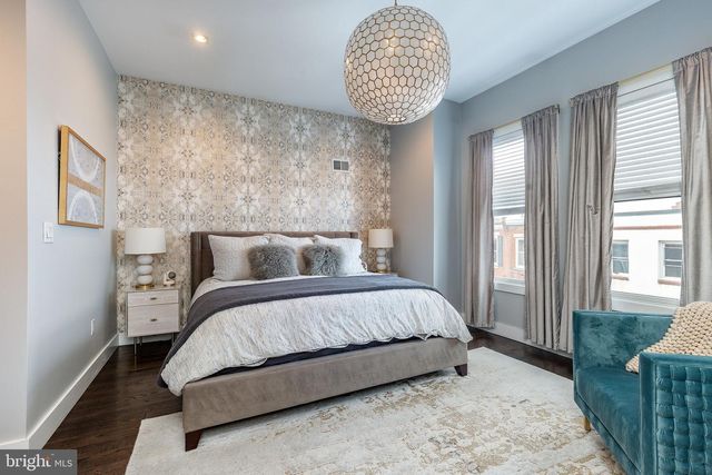 805 N LECOUNT ST, Philadelphia, PA 19130