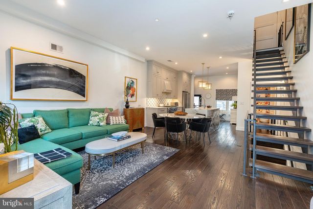 805 N LECOUNT ST, Philadelphia, PA 19130