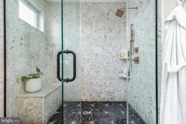 805 N LECOUNT ST, Philadelphia, PA 19130