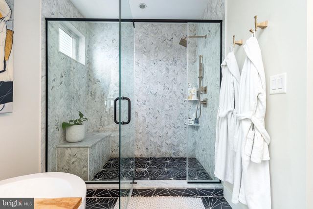 805 N LECOUNT ST, Philadelphia, PA 19130