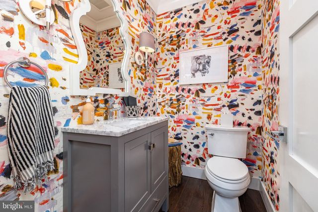 805 N LECOUNT ST, Philadelphia, PA 19130