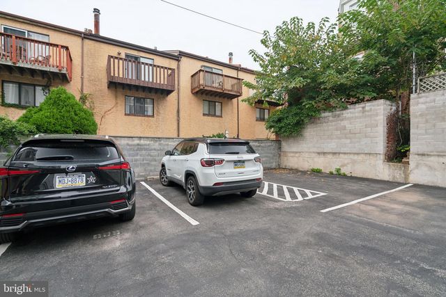 805 N LECOUNT ST, Philadelphia, PA 19130