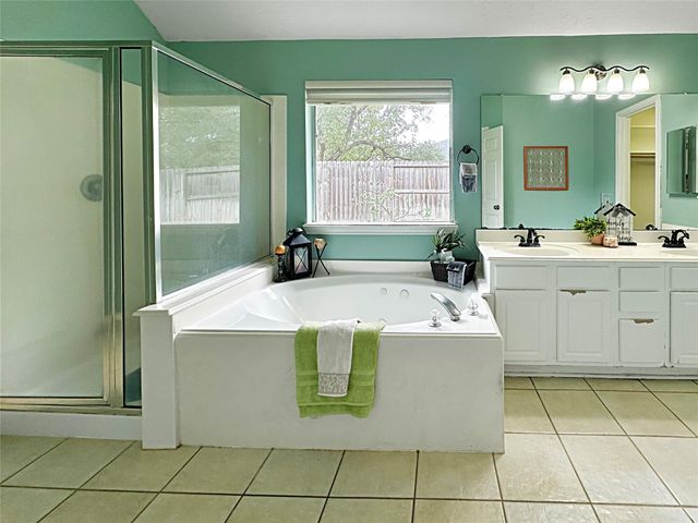 6506 Rustling Timbers Lane, Spring, TX 77379