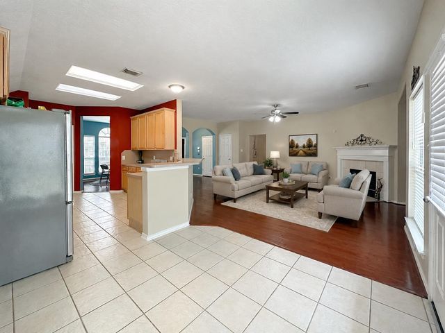 6506 Rustling Timbers Lane, Spring, TX 77379
