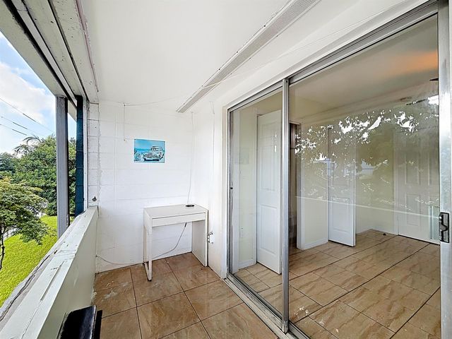 15610 NE 6th Avenue 37b, Miami, FL 33162
