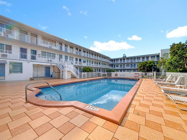 15610 NE 6th Avenue 37b, Miami, FL 33162